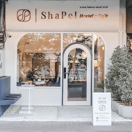 Shapel Hostel And Cafe Čiang Mai Exteriér fotografie